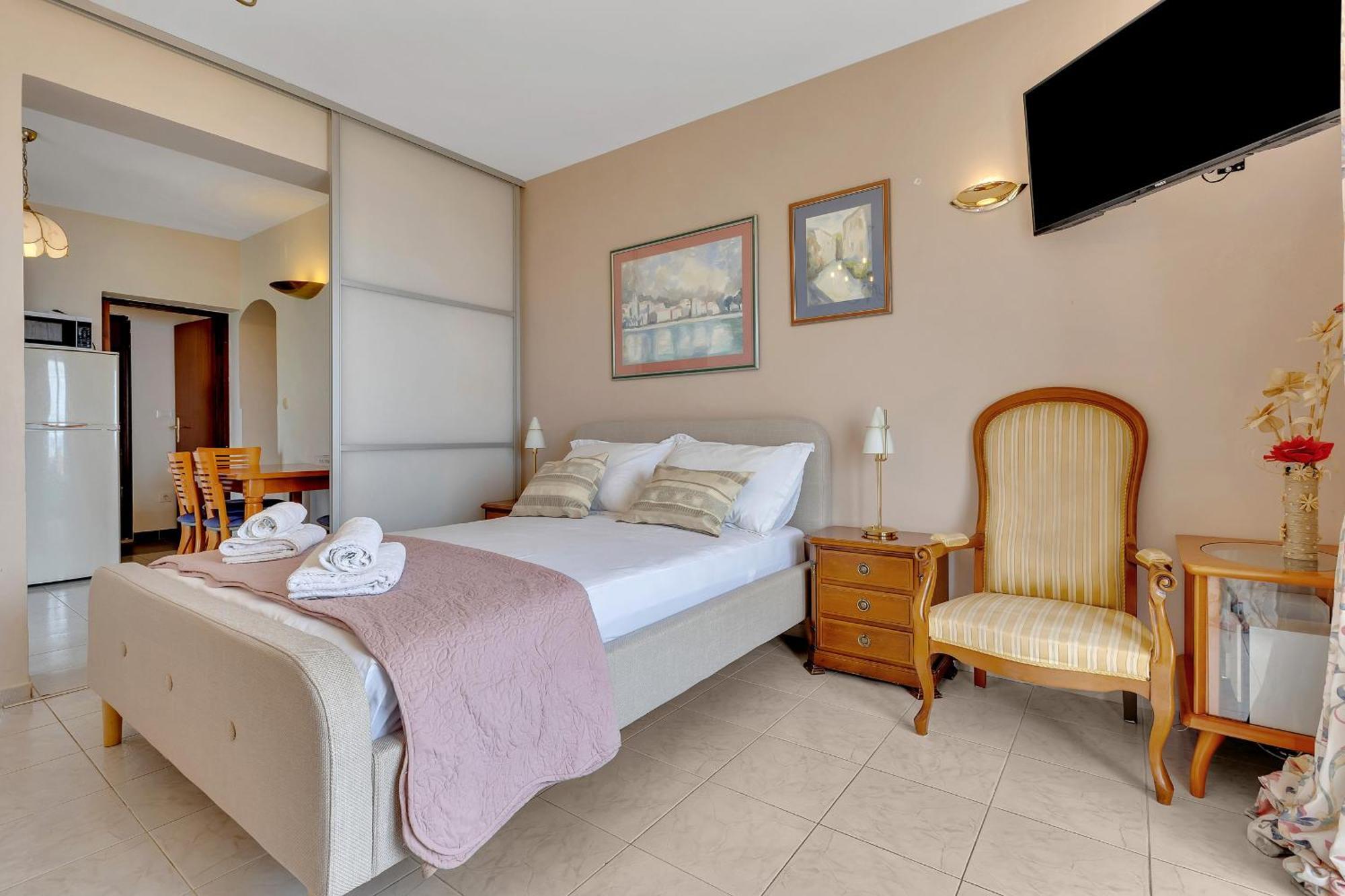 Grand View Apartments Drasnice Ngoại thất bức ảnh